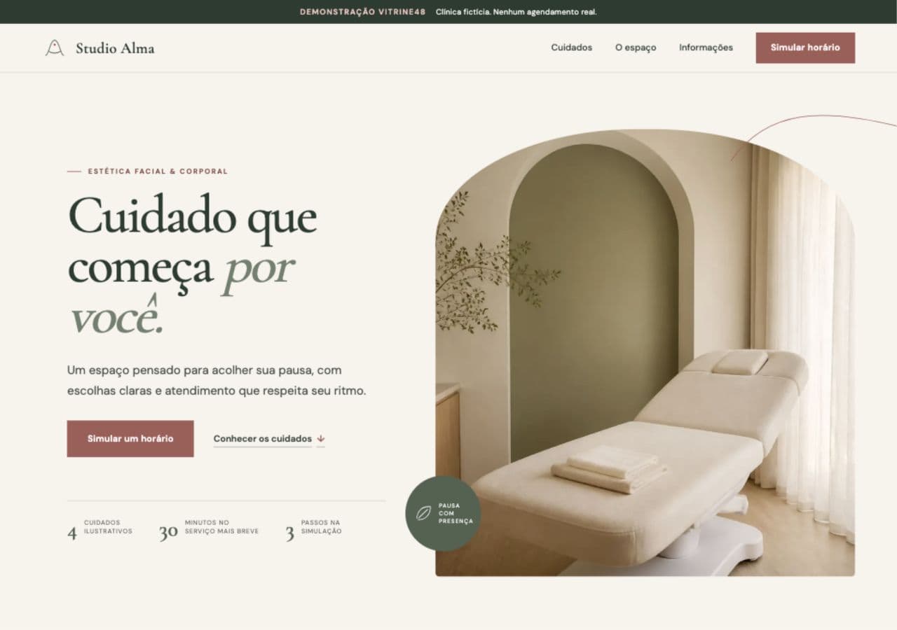 Página do demo Studio Alma, com apresentação da clínica e sala de atendimento